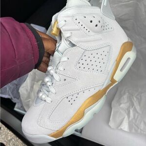 Brand new Retro Jordan 6 pearl womens 6.5